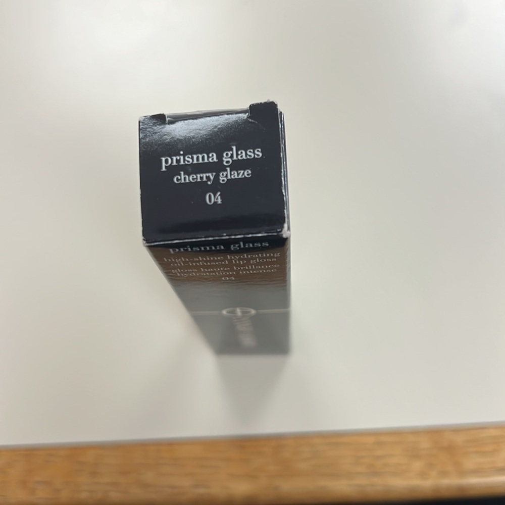 Armani Beauty Prisma Glass Lip Gloss Cherry Glaze - Picture 4 of 5